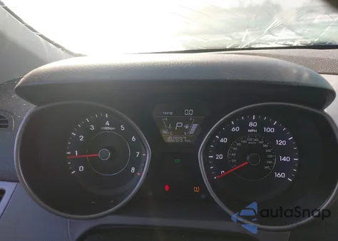 2014 Hyundai Elantra Se z USA, uszkodzony, nr VIN 5NPDH4AE6EH524274